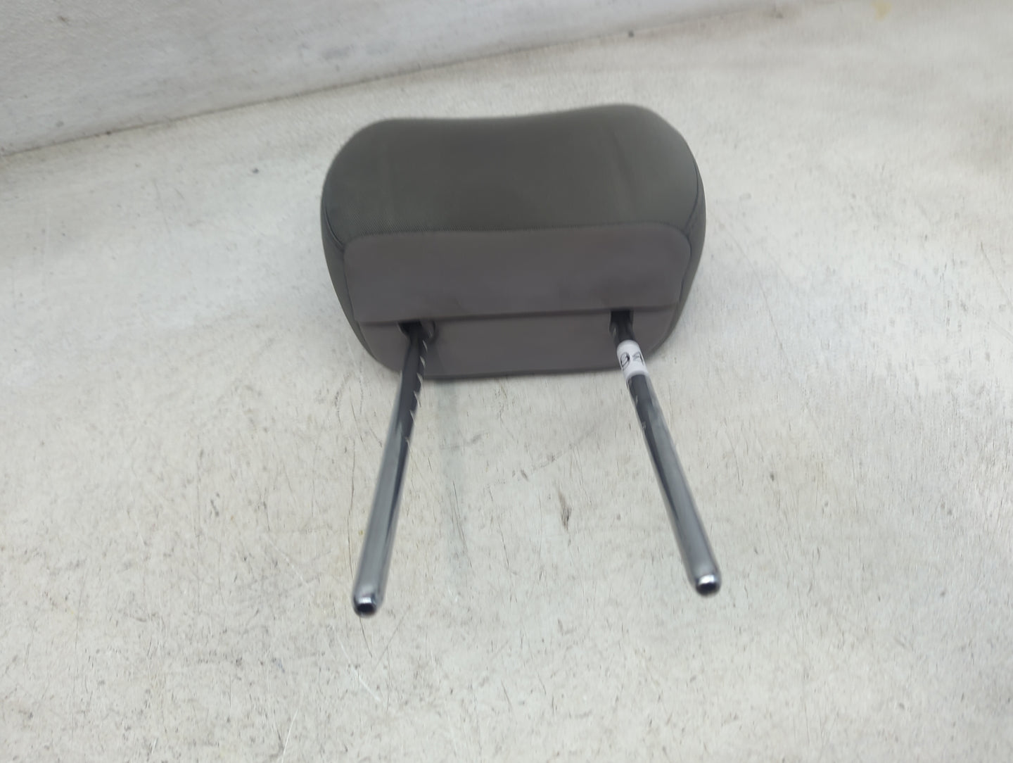 2017 Hyundai Elantra Headrest Head Rest Front Driver Seat Gray - Oemusedautoparts1.com