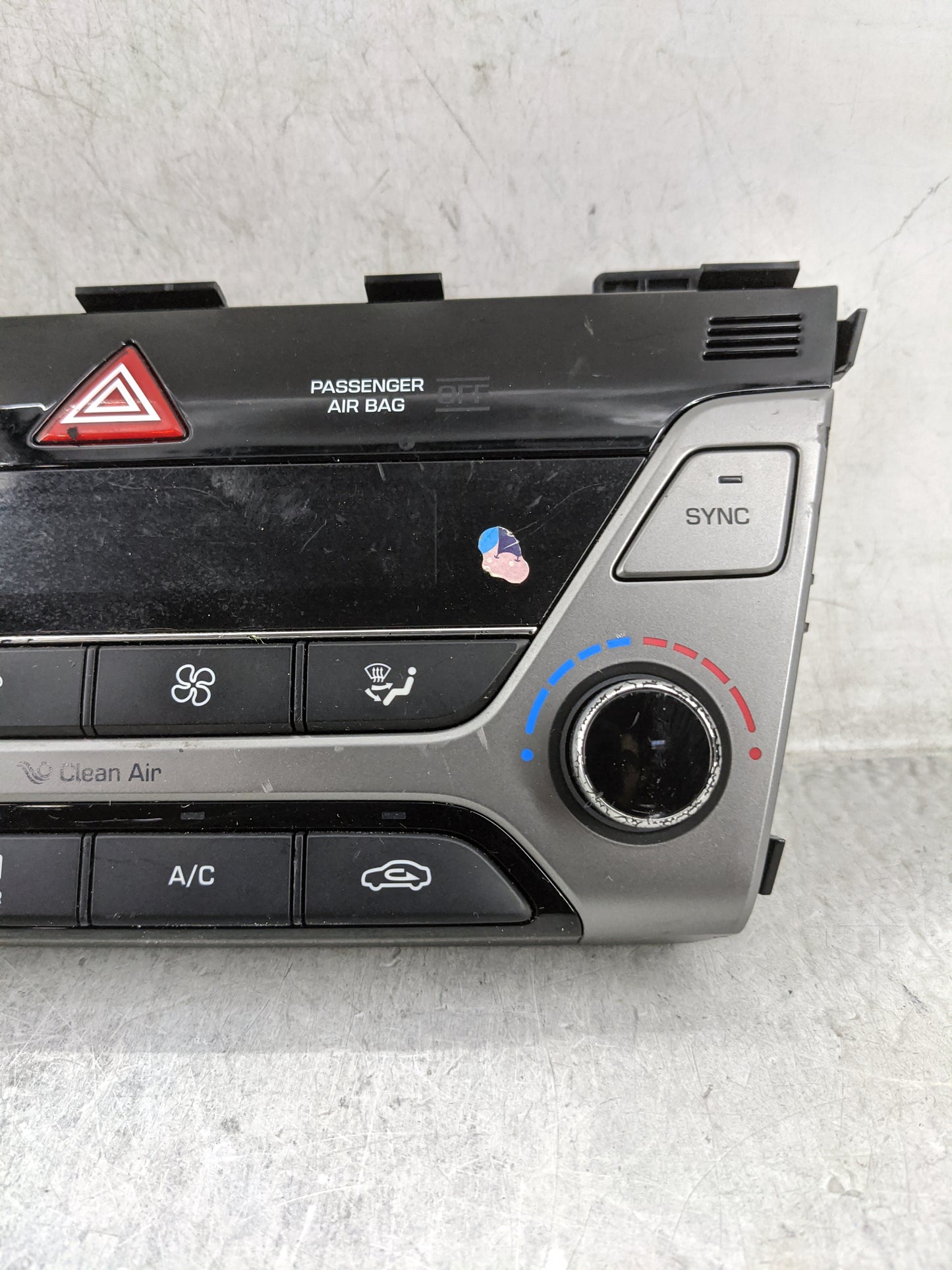 2017-2018 Hyundai Elantra Climate Control Module Temperature AC/Heater Replacement P/N:97250-F2230RET 97250-F2XXX Fits OEM U