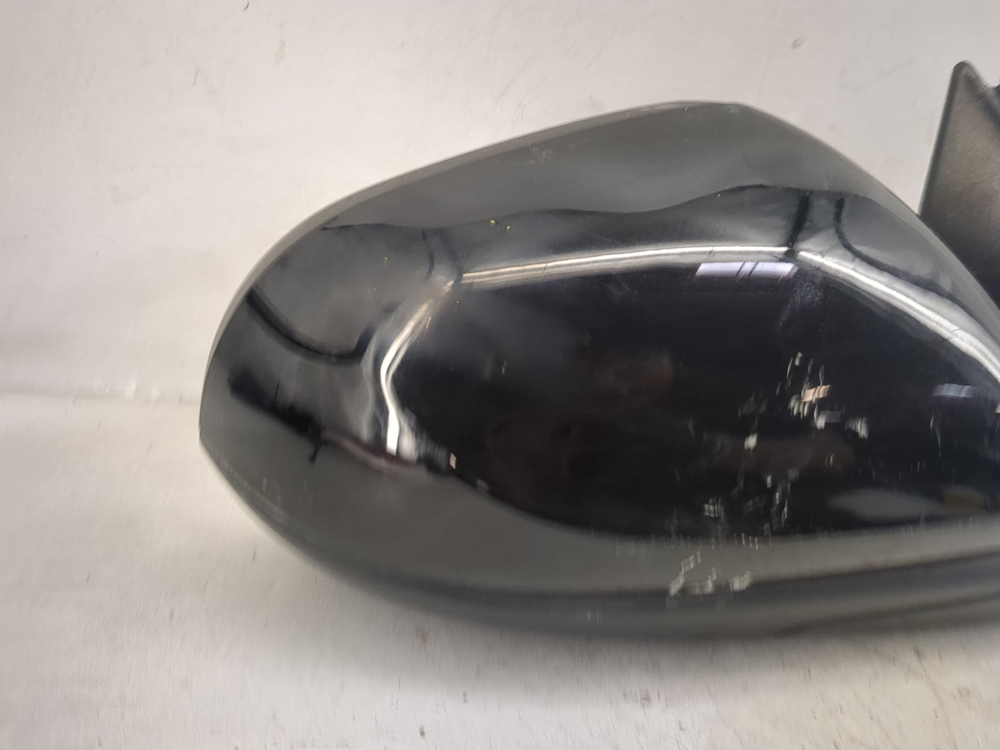 2017 Hyundai Elantra Passenger Side View Mirror - Right Door Mirror OEM Used - Oemusedautoparts1.com