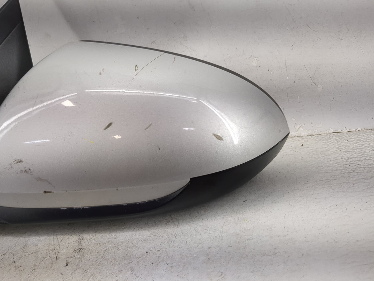 2017-2020 Hyundai Elantra Driver Side View Mirror - Left Door Mirror OEM Used - Oemusedautoparts1.com