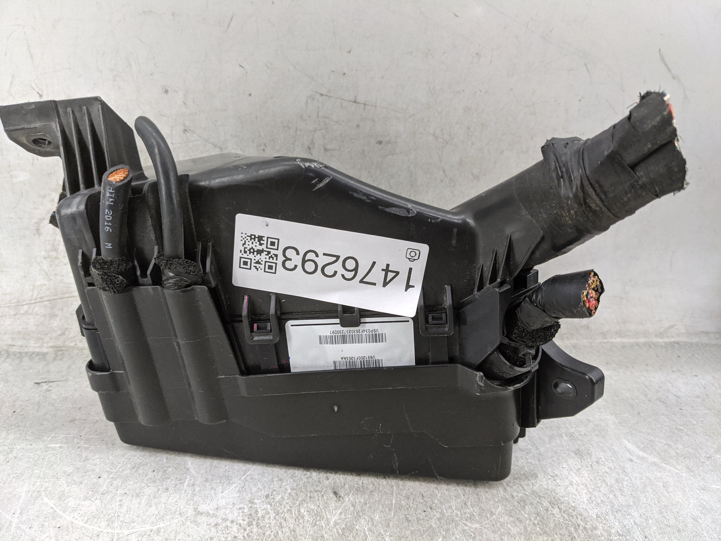 2017 Hyundai Elantra Fusebox Fuse Box Panel Relay Module P/N:VS91200F3263AA VSP034F2630237230091 Fits OEM Used Auto Parts - 