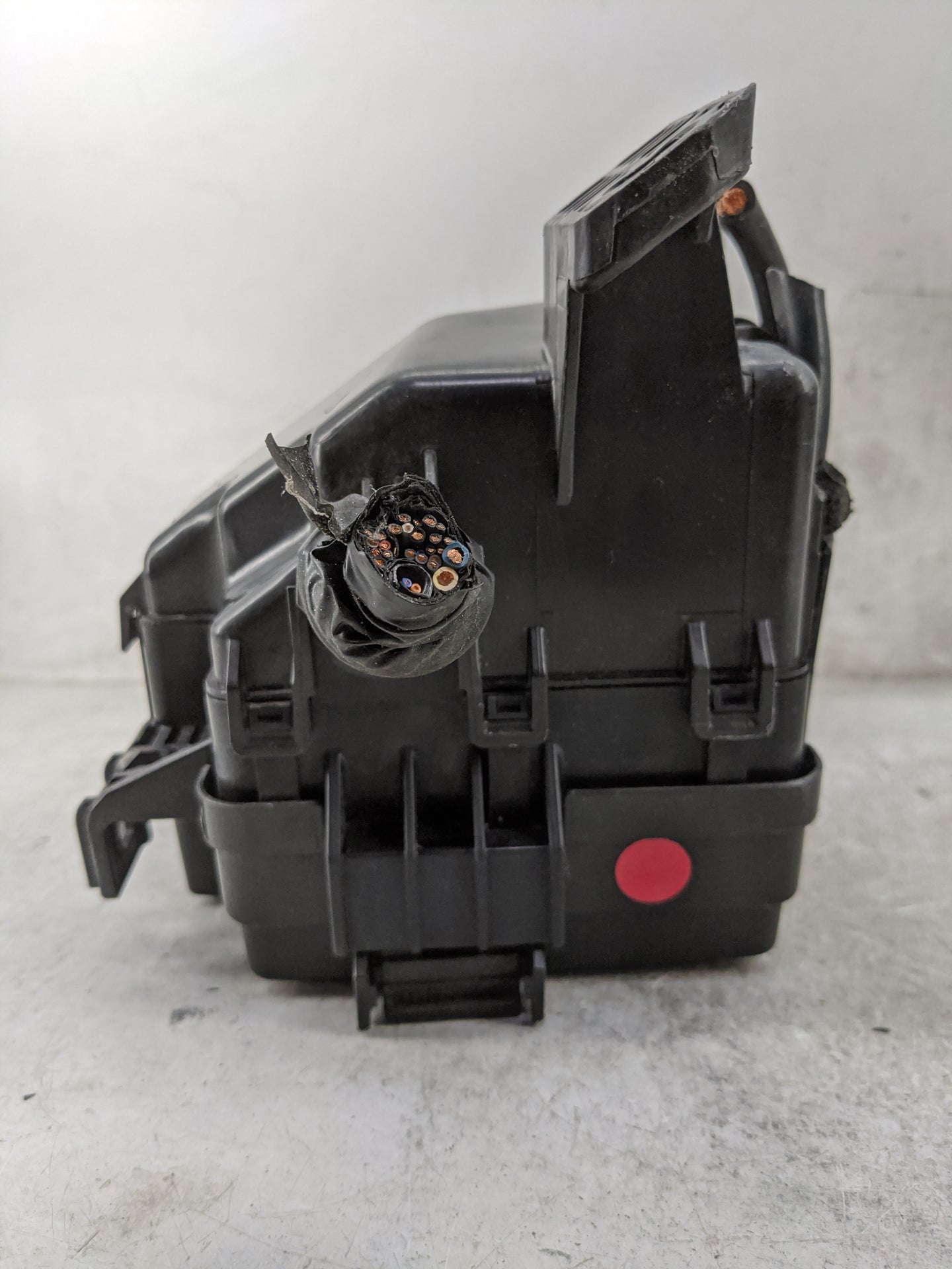 2017 Hyundai Elantra Fusebox Fuse Box Panel Relay Module P/N:VS91200F3263AA VSP034F2630237230091 Fits OEM Used Auto Parts - 