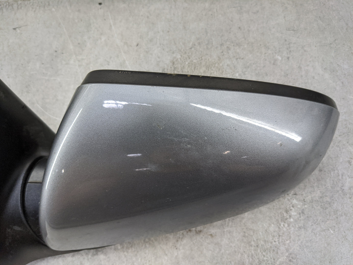 2017-2020 Hyundai Elantra Driver Side View Mirror - Left Door Mirror OEM Used - Oemusedautoparts1.com