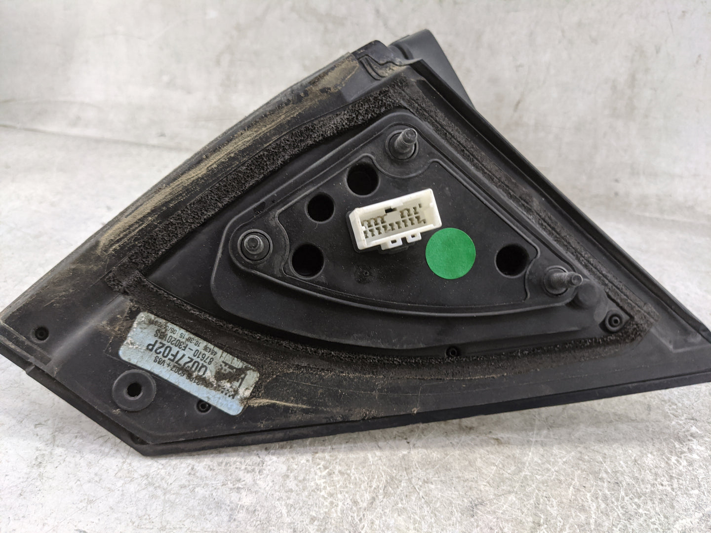 2017-2020 Hyundai Elantra Driver Side View Mirror - Left Door Mirror OEM Used - Oemusedautoparts1.com