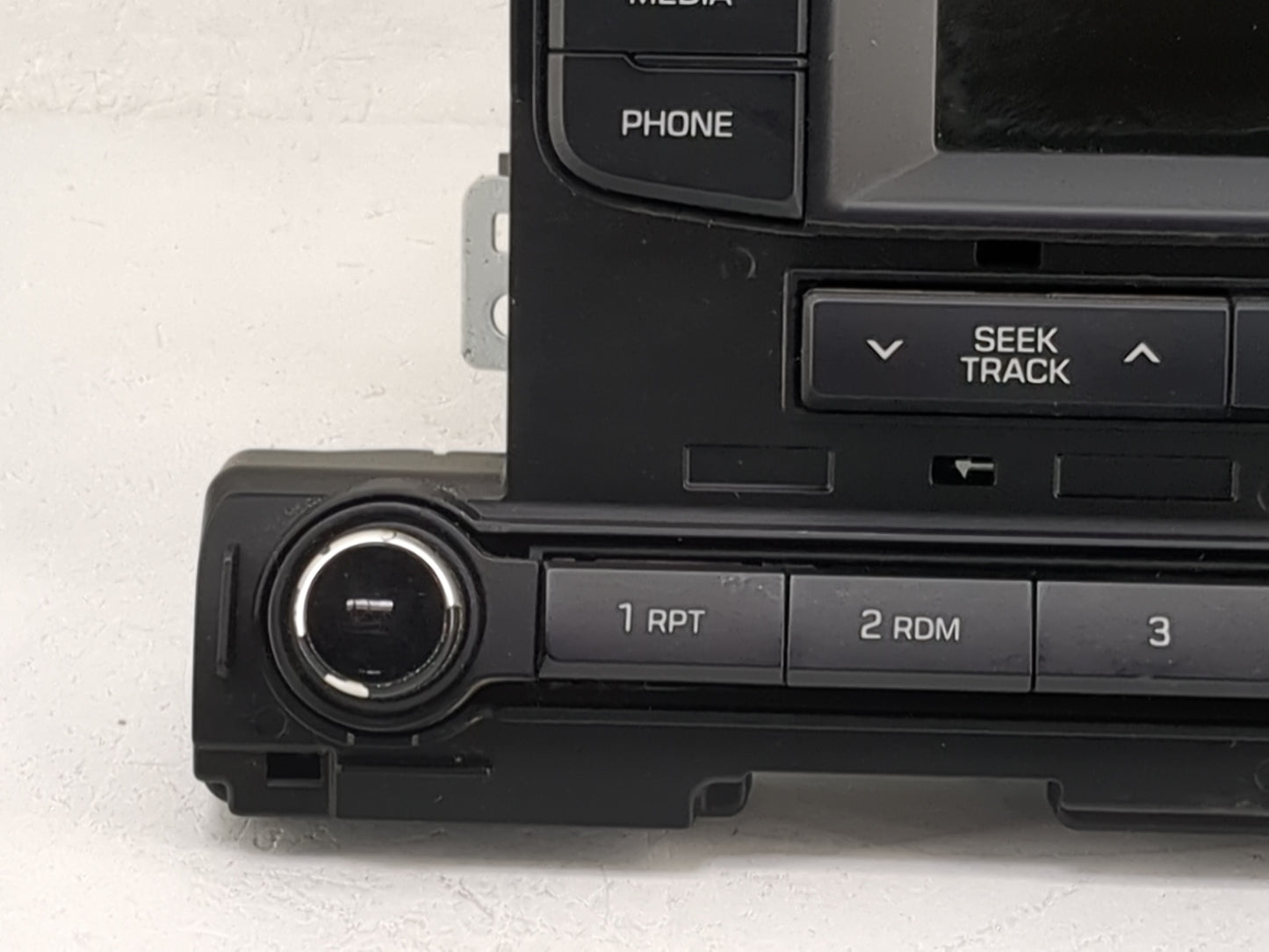 2017 Hyundai Elantra Radio AM FM Cd Player Receiver Replacement P/N:96170-F2140UAT AC1B0F2AN, TQ8-AC1B0F2A Fits OEM Used Aut