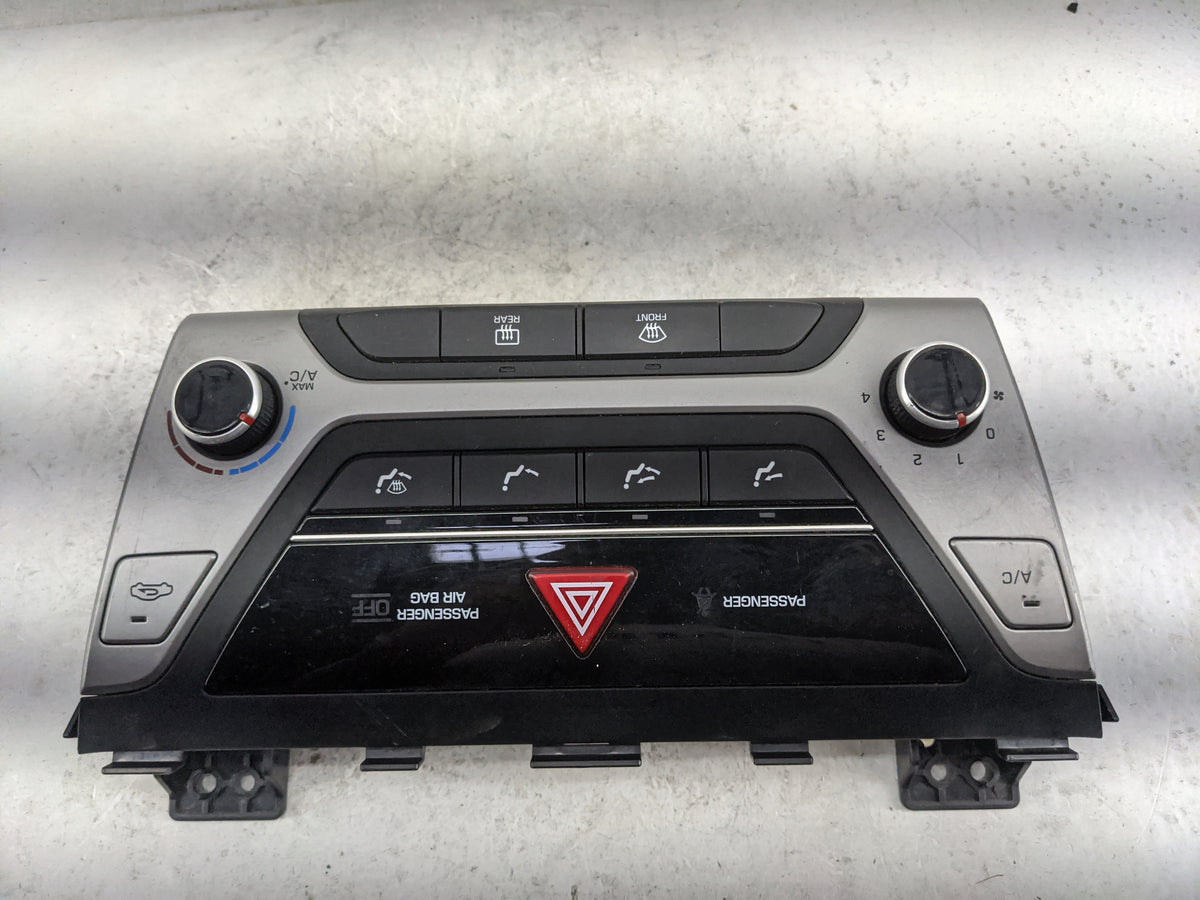2017-2018 Hyundai Elantra Climate Control Module Temperature AC/Heater Replacement P/N:97250-F20614X AD04CBOJS Fits Fits 201