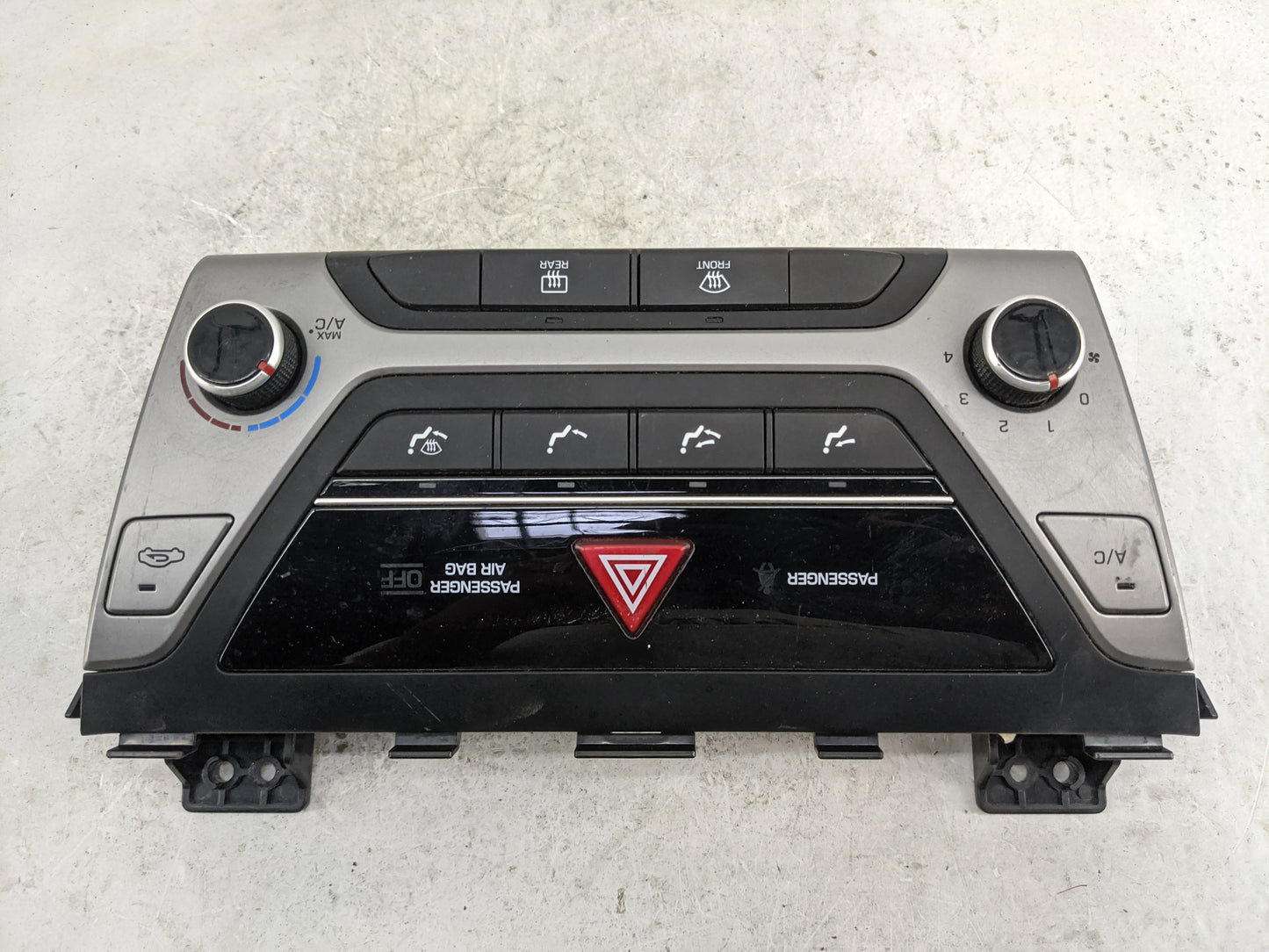 2017-2018 Hyundai Elantra Climate Control Module Temperature AC/Heater Replacement P/N:97250-F20614X AD04CBOJS Fits Fits 201