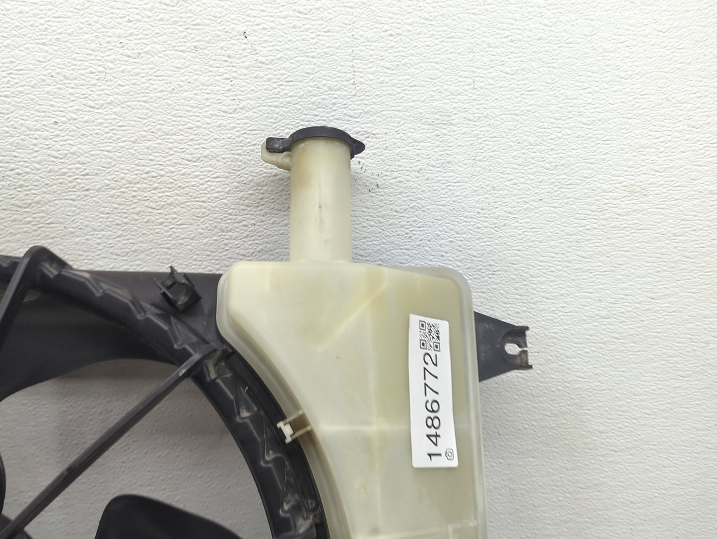 2017-2018 Hyundai Elantra Electric Radiator Cooling Fan Motor Assembly Fits Fits 2017 2018 OEM Used Auto Parts - Oemusedauto