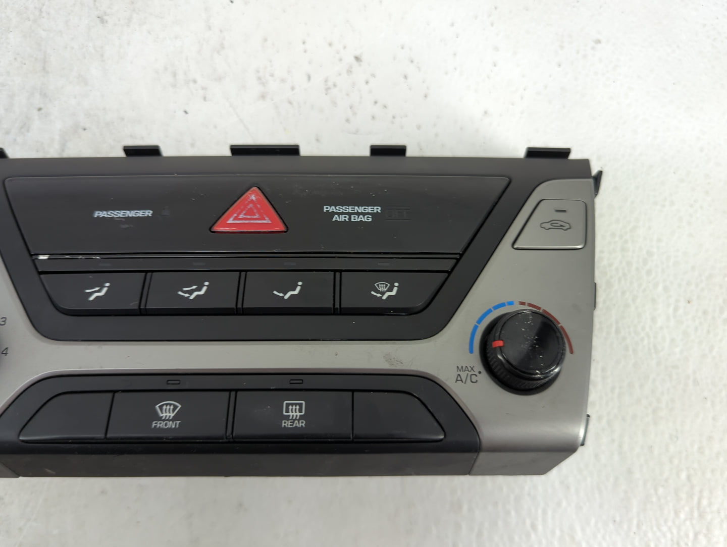 2017-2018 Hyundai Elantra Climate Control Module Temperature AC/Heater Replacement P/N:97250-F206144X Fits Fits 2017 2018 OE