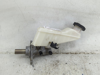 compare product 2017 Hyundai Elantra Brake Master Cylinder 1490424