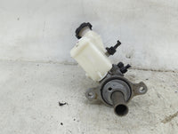 2017 Hyundai Elantra Brake Master Cylinder 1490424 - Oemusedautoparts1.com