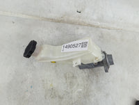 2017-2019 Hyundai Elantra Brake Master Cylinder 1490527 - Oemusedautoparts1.com