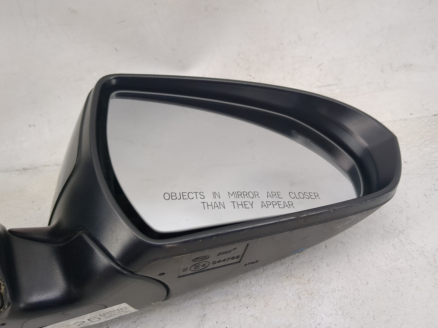 2017-2020 Hyundai Elantra Passenger Side View Mirror - Right Door Mirror OEM Used - Oemusedautoparts1.com