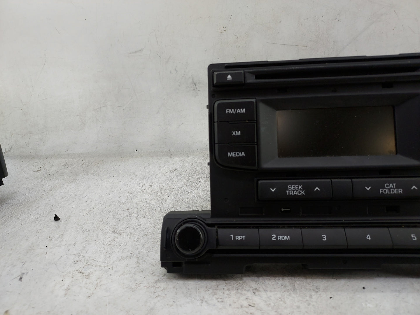 2017-2018 Hyundai Elantra Radio AM FM Cd Player Receiver Replacement P/N:96170-F2100UAT AC180F2AN Fits Fits 2017 2018 OEM Us