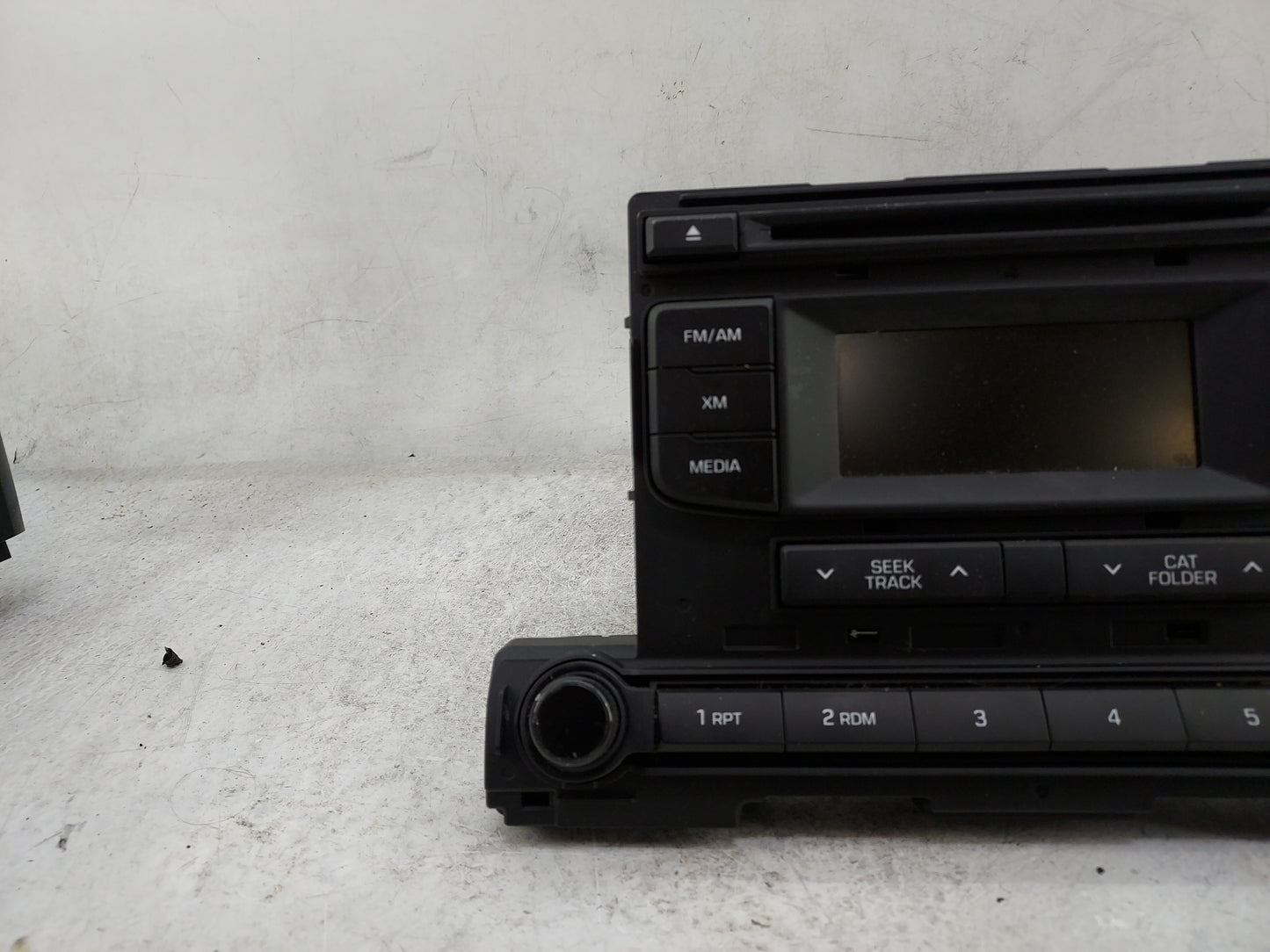 2017-2018 Hyundai Elantra Radio AM FM Cd Player Receiver Replacement P/N:96170-F2100UAT AC180F2AN Fits Fits 2017 2018 OEM Us