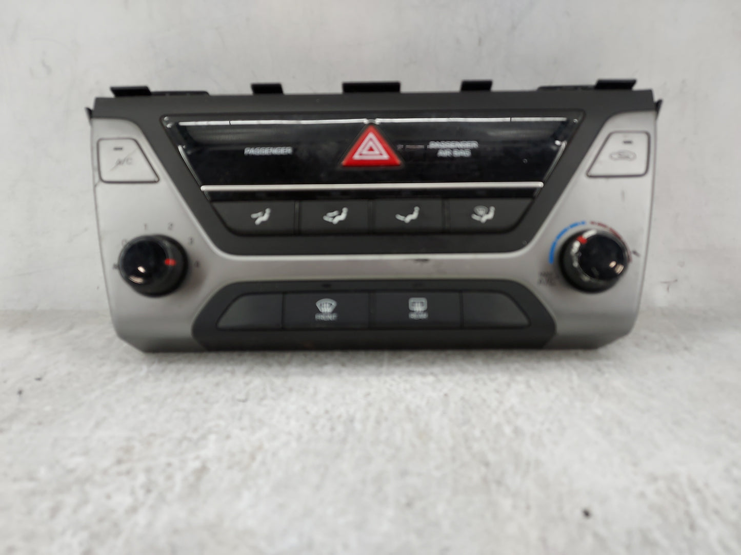 2017-2018 Hyundai Elantra Climate Control Module Temperature AC/Heater Replacement P/N:97250-F2001X AD03 Fits Fits 2017 2018