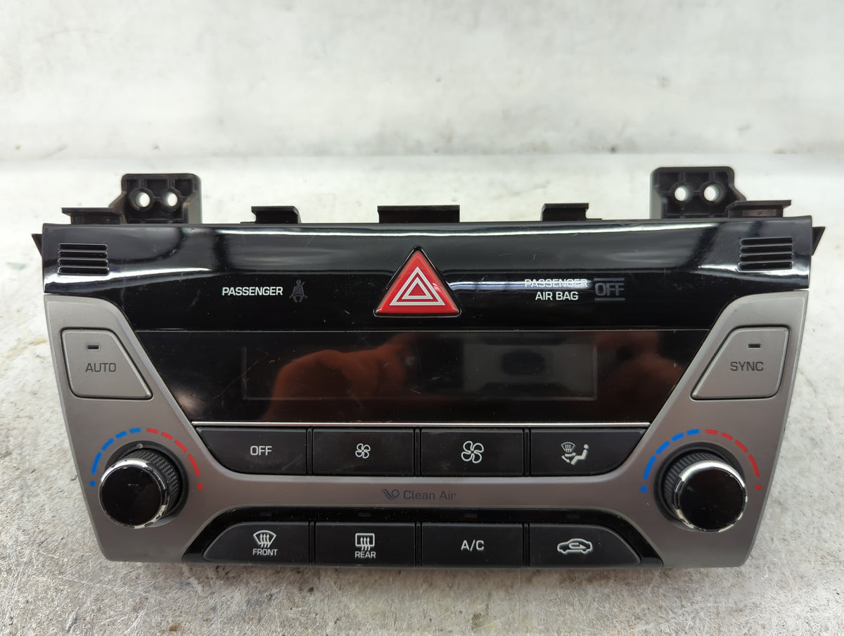 2017-2018 Hyundai Elantra Climate Control Module Temperature AC/Heater Replacement P/N:97250-F2231RET 97250-F2XXX Fits OEM U