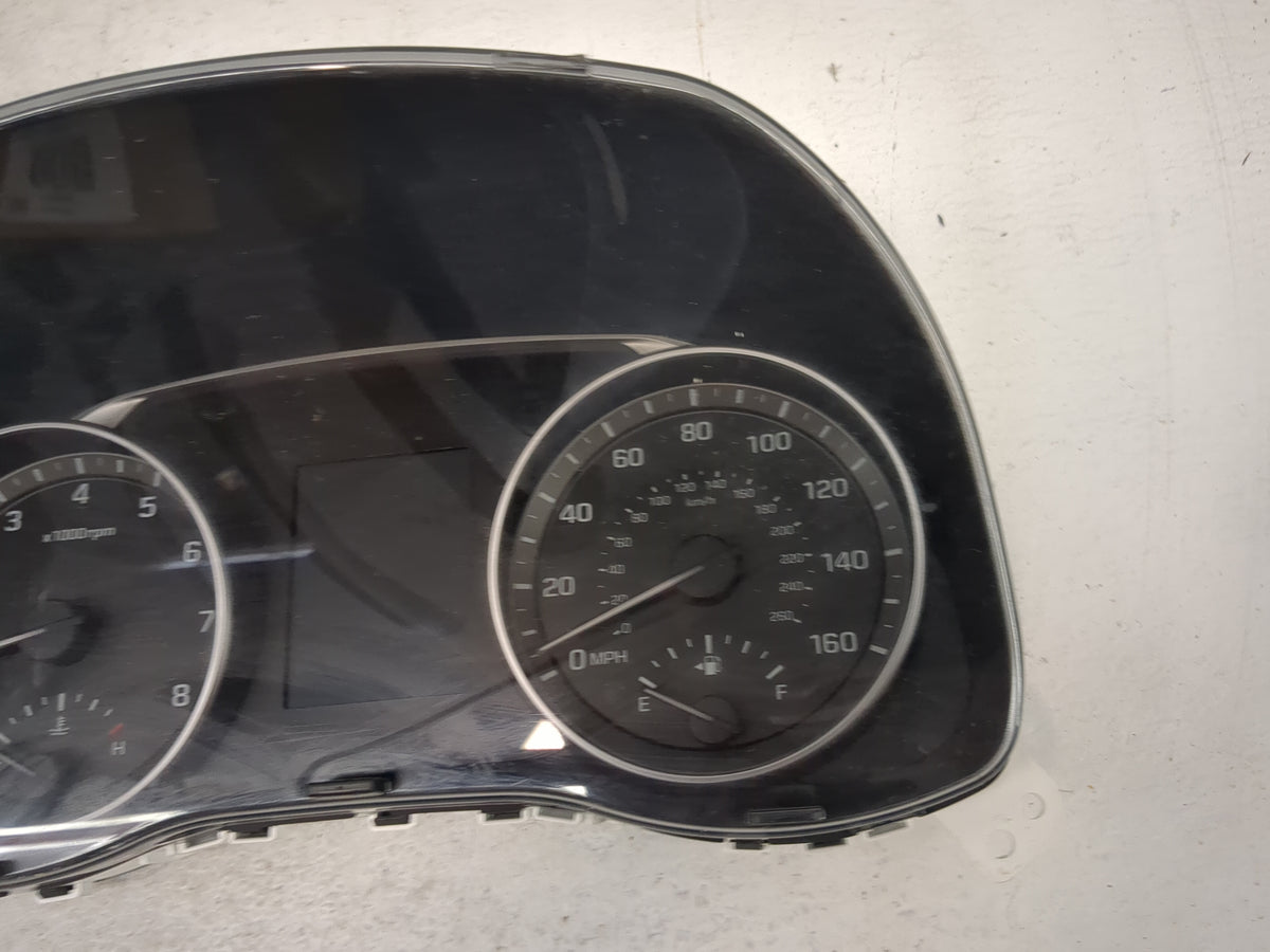 2017-2018 Hyundai Elantra Instrument Cluster Speedometer Gauges P/N:TN157580 Miles:67K Fits Fits 2017 2018 OEM Used Auto Par