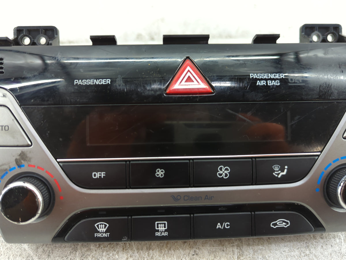2017-2018 Hyundai Elantra Climate Control Module Temperature AC/Heater Replacement P/N:97250-F2230RET 97250-F2XXX Fits OEM U