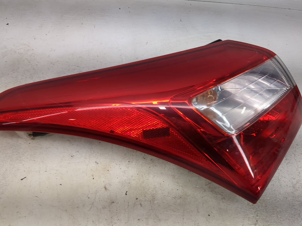 2013-2017 Hyundai Elantra Tail Light Assembly Driver Left OEM P/N:161110B Fits Fits 2013 2014 2015 2016 2017 OEM Used Auto P