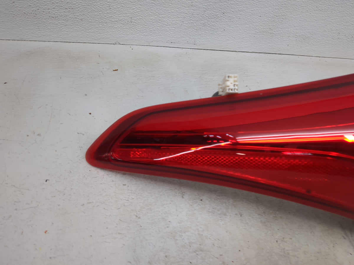 Hyundai Elantra Driver Left Side Deck Lid Mounted Tail Light 1512790 - Oemusedautoparts1.com