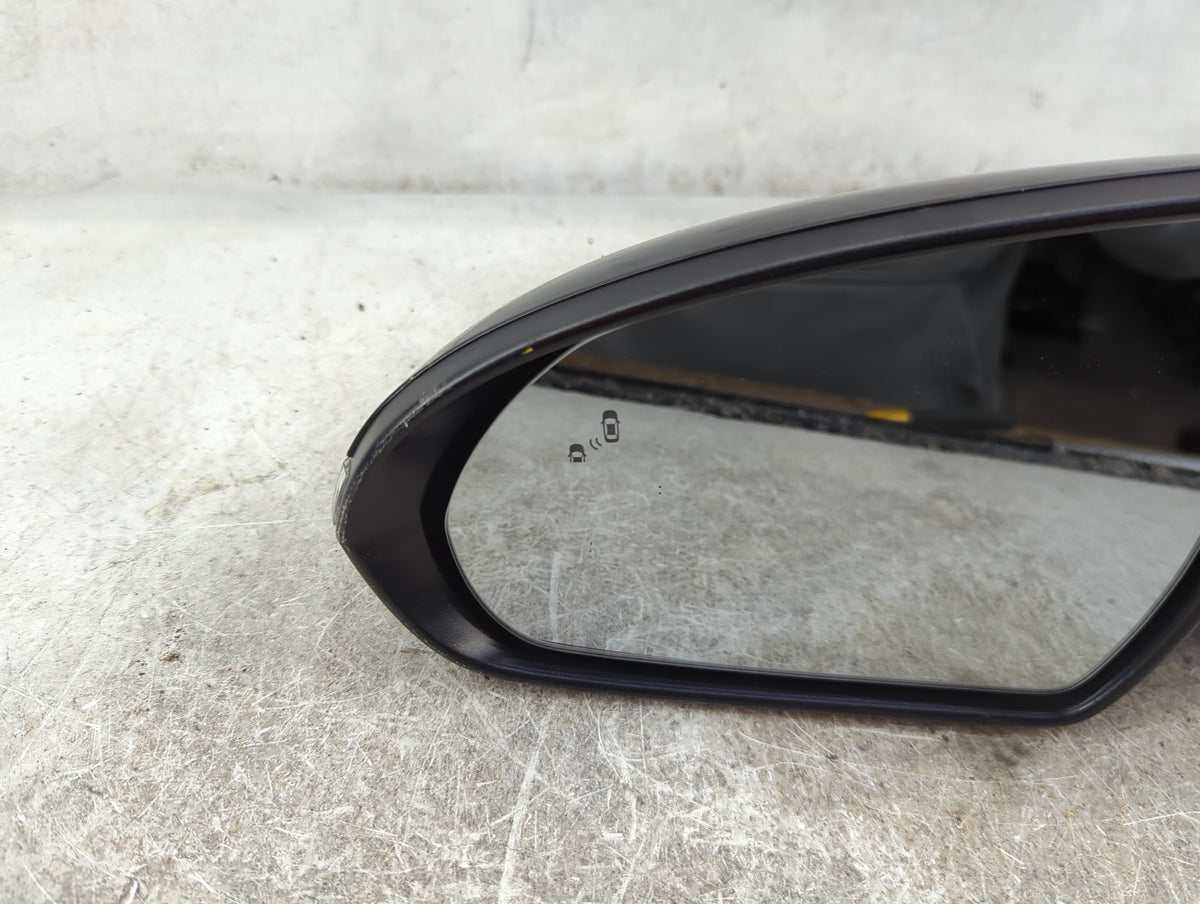 2017-2018 Hyundai Elantra Driver Side View Mirror - Left Door Mirror OEM Used - Oemusedautoparts1.com