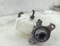2017-2019 Hyundai Elantra Brake Master Cylinder 1515949 - Oemusedautoparts1.com