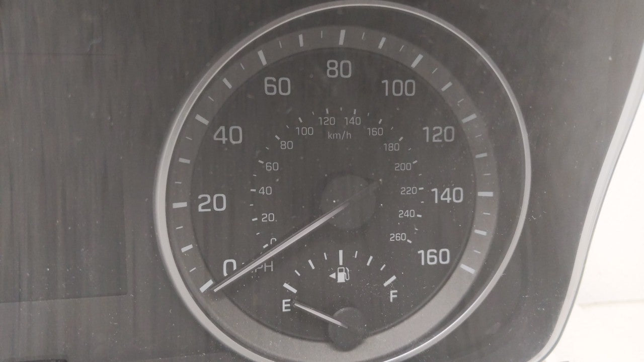 2017-2018 Hyundai Elantra Instrument Cluster Speedometer Gauges P/N:94011-F3012 94011-F3010 Fits Fits 2017 2018 OEM Used Aut
