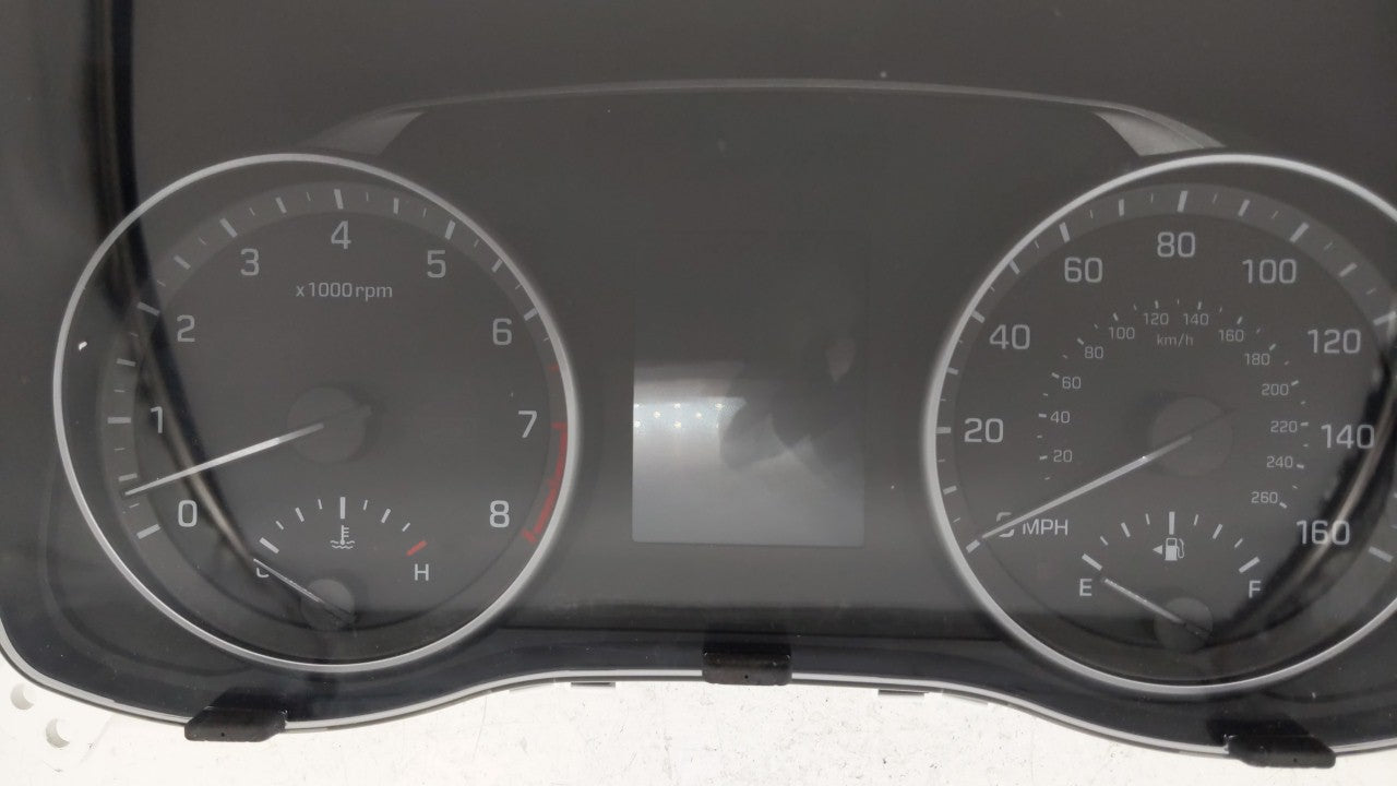 2017-2018 Hyundai Elantra Instrument Cluster Speedometer Gauges P/N:94011-F3012 94011-F3010 Fits Fits 2017 2018 OEM Used Aut