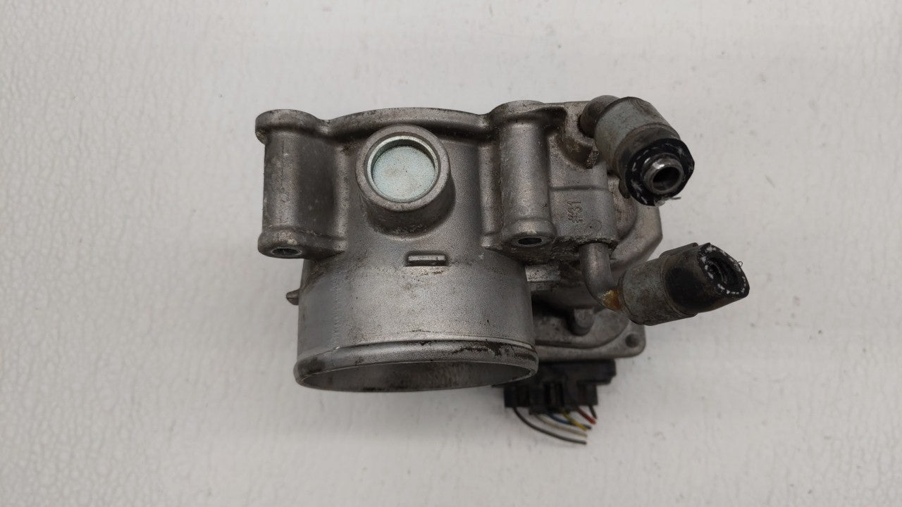 2011-2018 Hyundai Elantra Throttle Body P/N:35100-2E000 Fits Fits 2011 2012 2013 2014 2015 2016 2017 2018 2019 OEM Used Auto