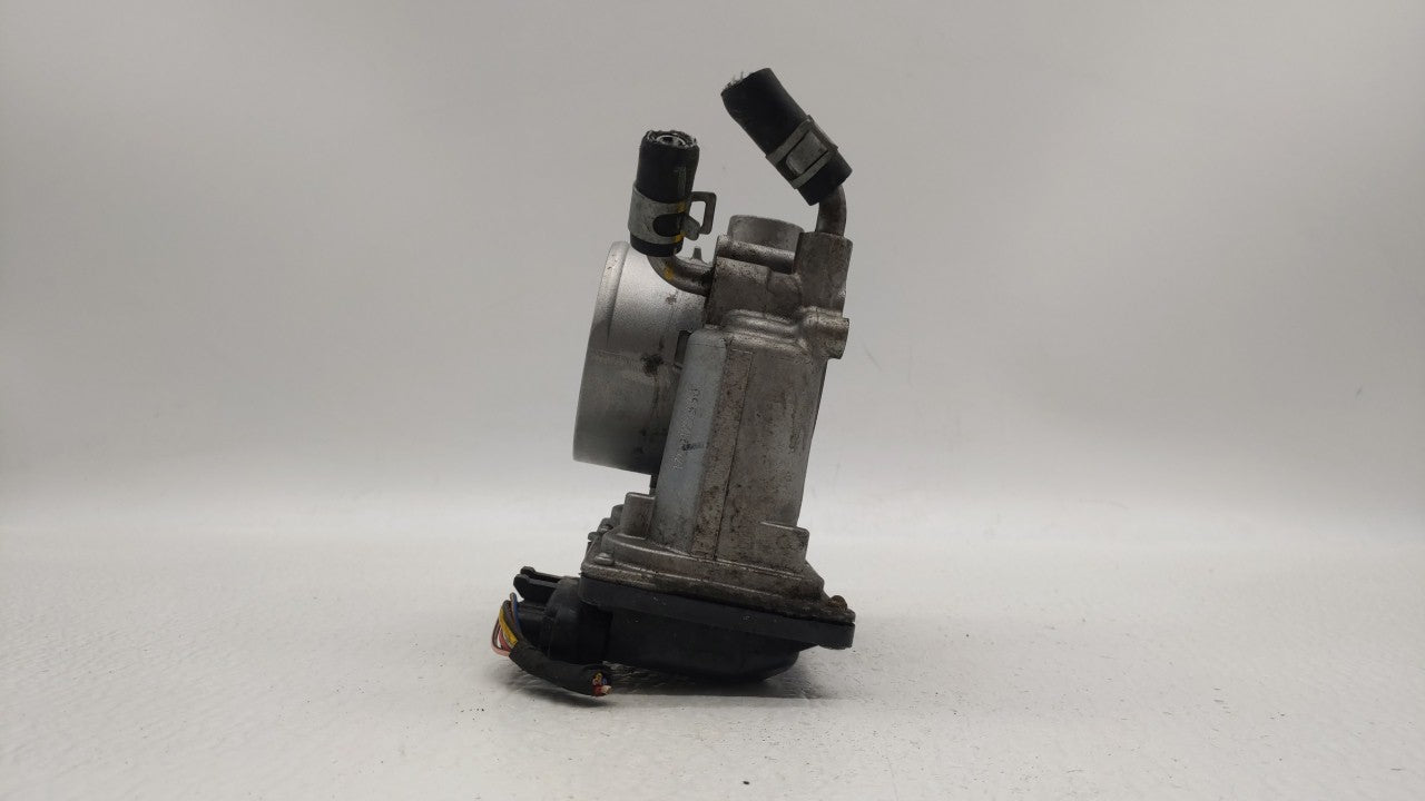 2011-2018 Hyundai Elantra Throttle Body P/N:35100-2E000 Fits Fits 2011 2012 2013 2014 2015 2016 2017 2018 2019 OEM Used Auto