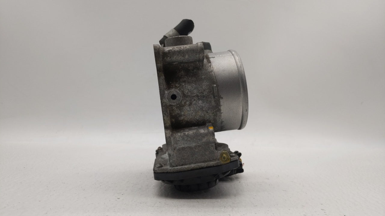 2011-2018 Hyundai Elantra Throttle Body P/N:35100-2E000 Fits Fits 2011 2012 2013 2014 2015 2016 2017 2018 2019 OEM Used Auto