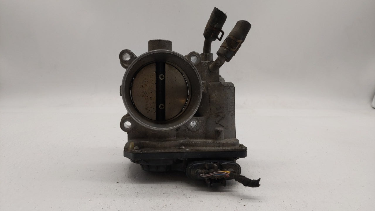 2011-2018 Hyundai Elantra Throttle Body P/N:35100-2E000 Fits Fits 2011 2012 2013 2014 2015 2016 2017 2018 2019 OEM Used Auto