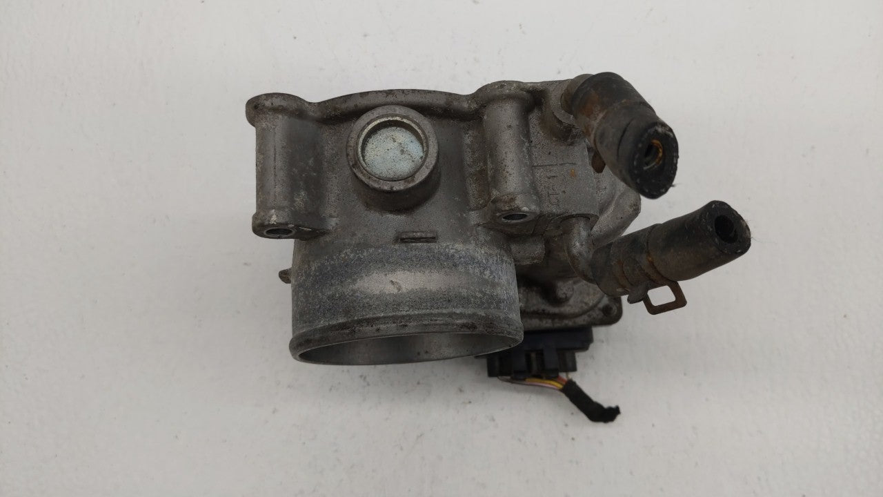 2011-2018 Hyundai Elantra Throttle Body P/N:35100-2E000 Fits Fits 2011 2012 2013 2014 2015 2016 2017 2018 2019 OEM Used Auto
