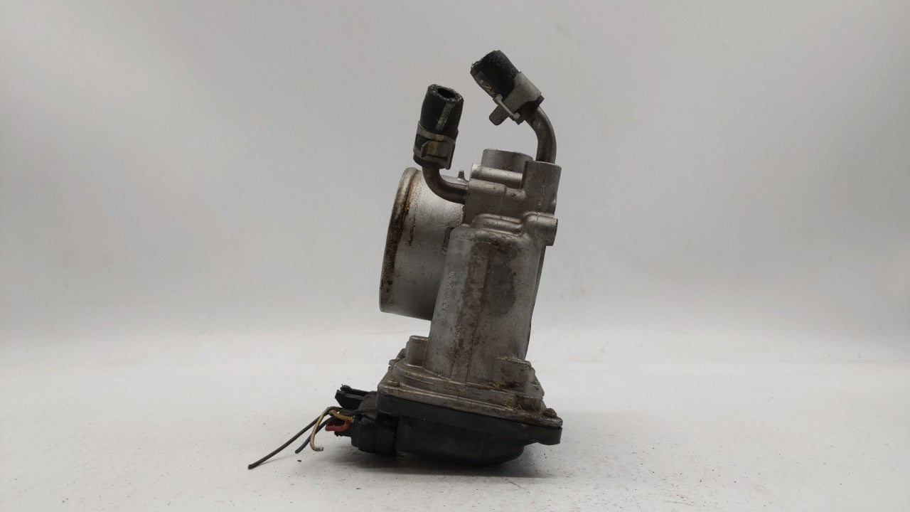 2011-2018 Hyundai Elantra Throttle Body P/N:35100-2E000 Fits Fits 2011 2012 2013 2014 2015 2016 2017 2018 2019 OEM Used Auto
