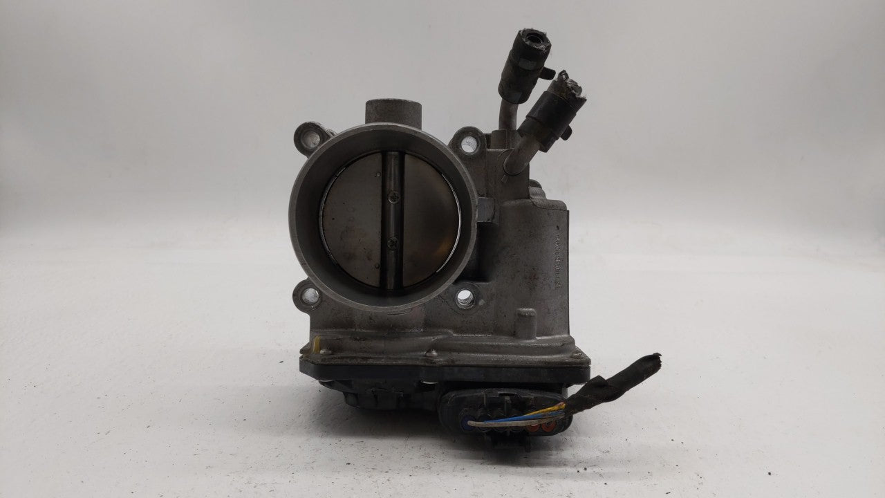 2011-2018 Hyundai Elantra Throttle Body P/N:35100-2E000 Fits Fits 2011 2012 2013 2014 2015 2016 2017 2018 2019 OEM Used Auto
