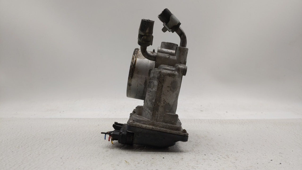 2011-2018 Hyundai Elantra Throttle Body P/N:35100-2E000 Fits Fits 2011 2012 2013 2014 2015 2016 2017 2018 2019 OEM Used Auto
