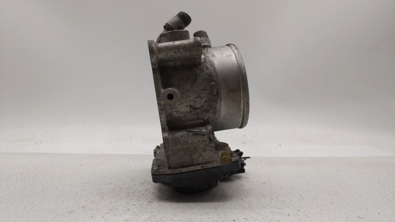 2011-2018 Hyundai Elantra Throttle Body P/N:35100-2E000 Fits Fits 2011 2012 2013 2014 2015 2016 2017 2018 2019 OEM Used Auto