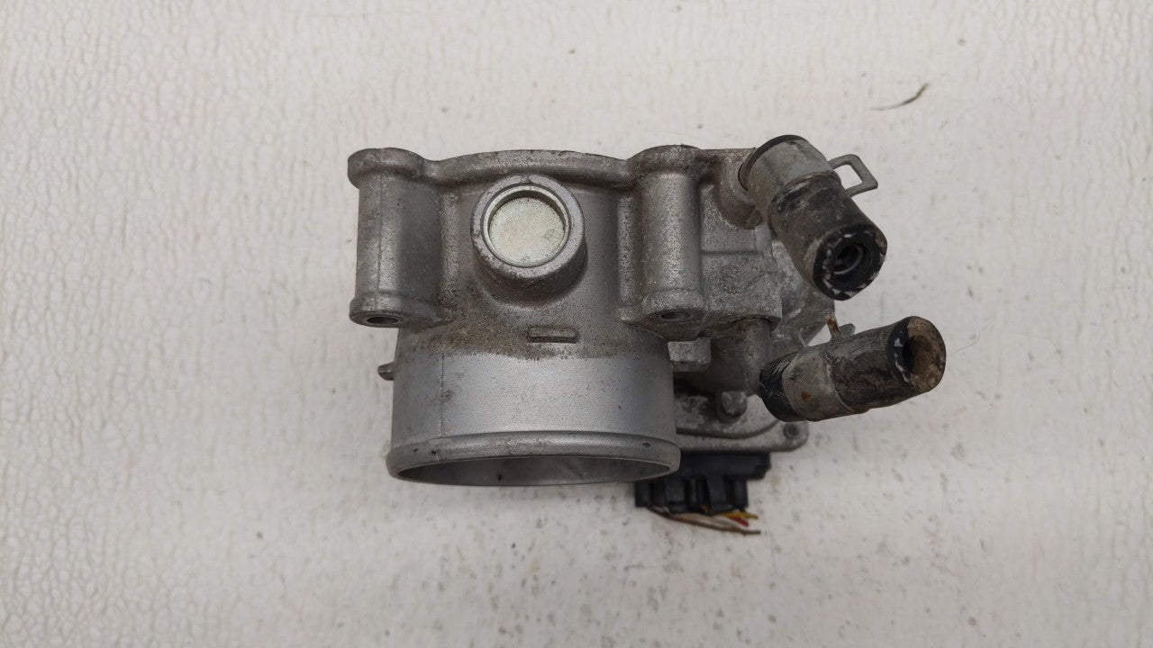 2011-2018 Hyundai Elantra Throttle Body P/N:35100-2E000 Fits Fits 2011 2012 2013 2014 2015 2016 2017 2018 2019 OEM Used Auto