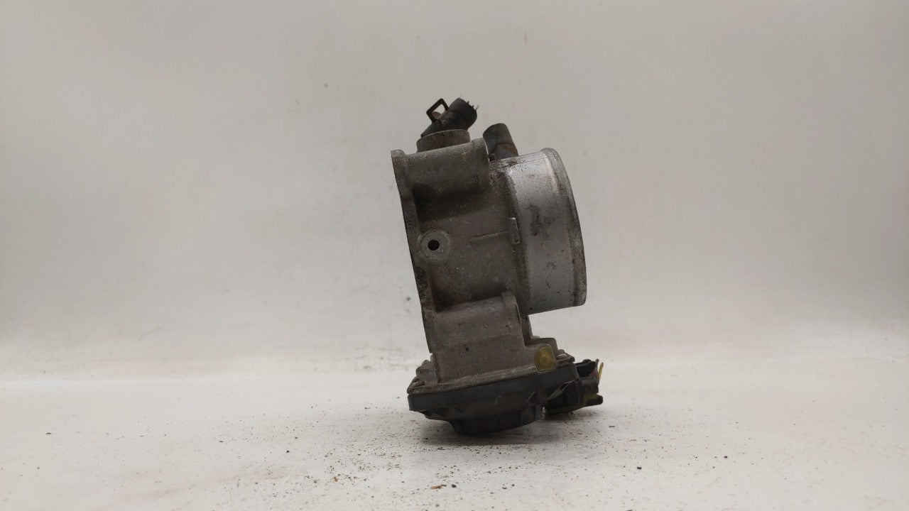 2011-2018 Hyundai Elantra Throttle Body P/N:35100-2E000 Fits Fits 2011 2012 2013 2014 2015 2016 2017 2018 2019 OEM Used Auto