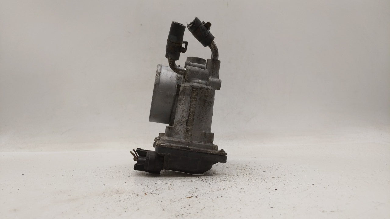 2011-2018 Hyundai Elantra Throttle Body P/N:35100-2E000 Fits Fits 2011 2012 2013 2014 2015 2016 2017 2018 2019 OEM Used Auto
