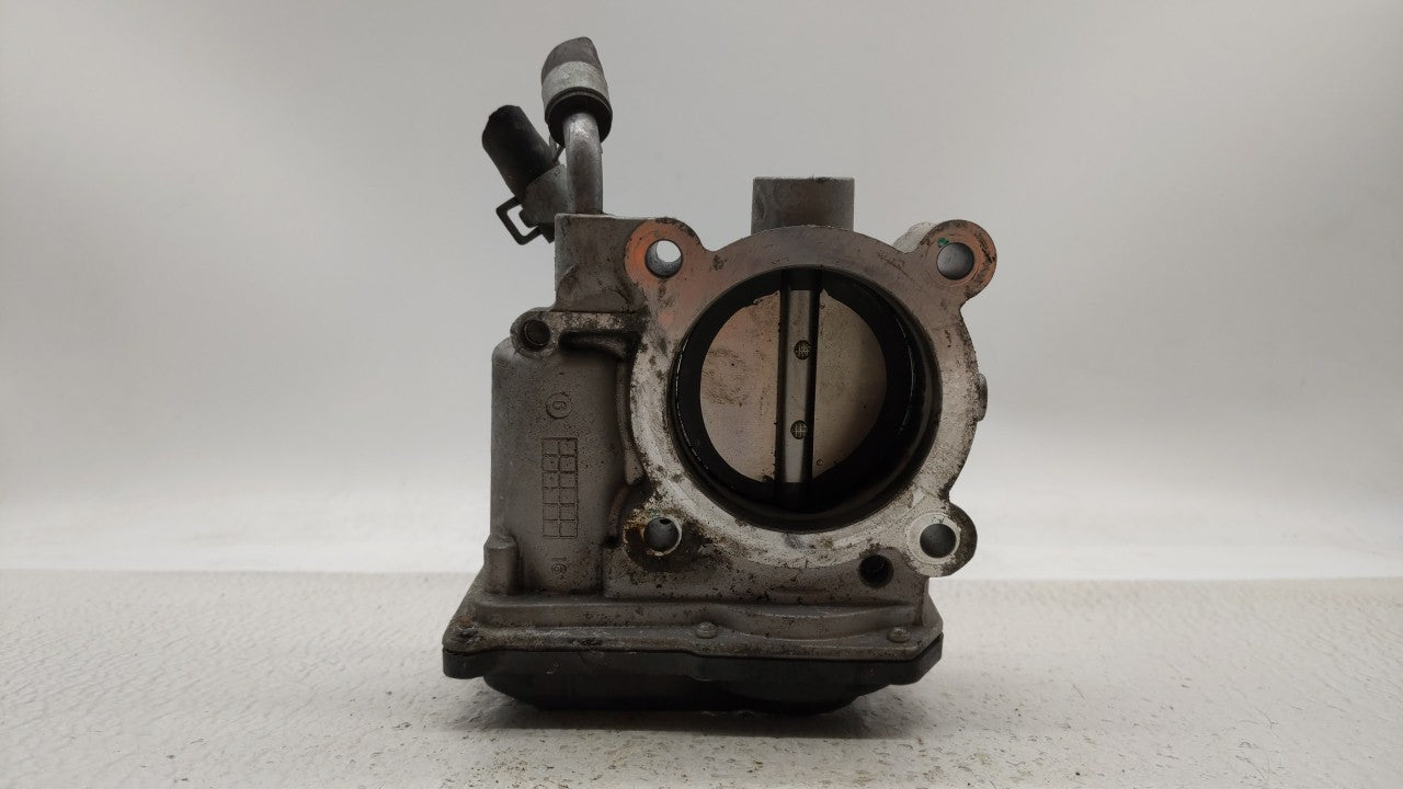 2011-2018 Hyundai Elantra Throttle Body P/N:35100-2E000 Fits Fits 2011 2012 2013 2014 2015 2016 2017 2018 2019 OEM Used Auto
