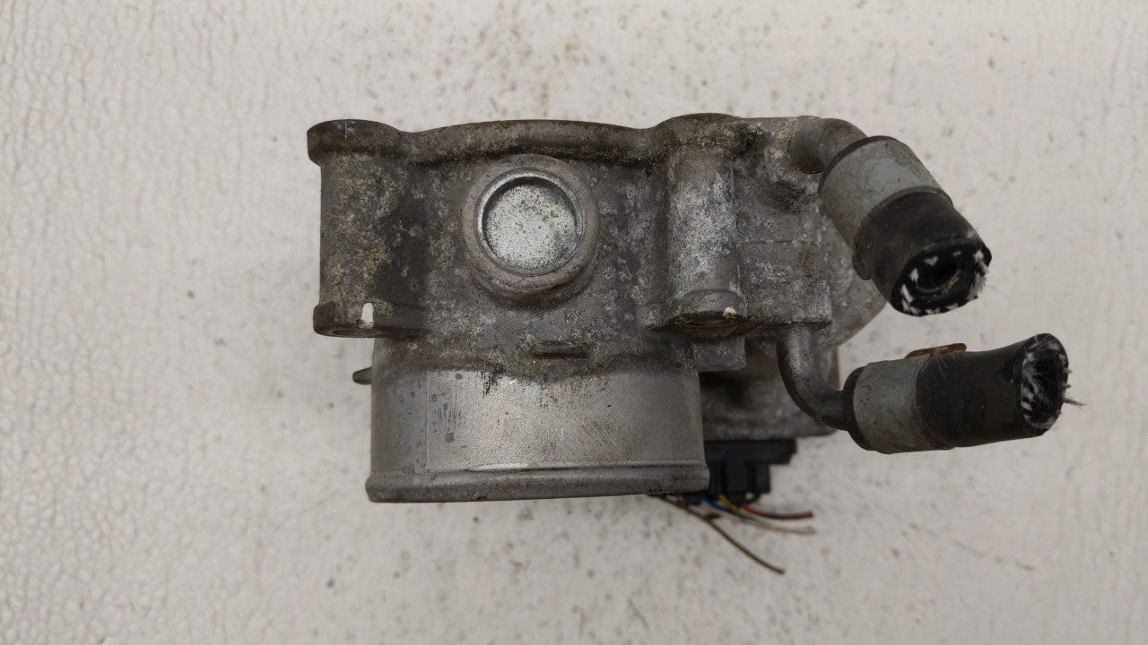 2011-2018 Hyundai Elantra Throttle Body P/N:35100-2E000 Fits Fits 2011 2012 2013 2014 2015 2016 2017 2018 2019 OEM Used Auto