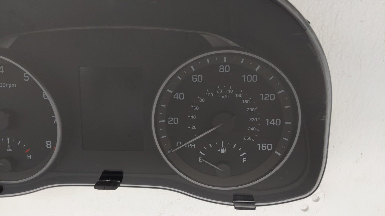 2017-2018 Hyundai Elantra Instrument Cluster Speedometer Gauges P/N:94001-F3011 94001-F3010 Fits Fits 2017 2018 OEM Used Aut