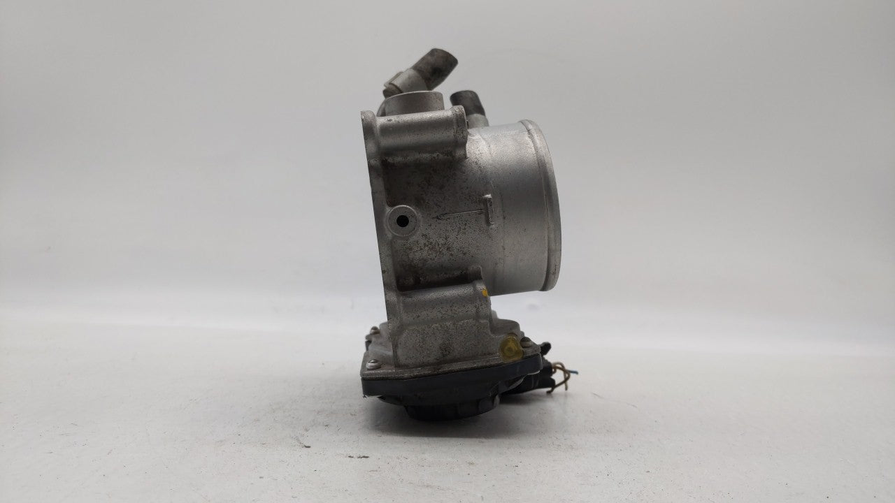 2011-2018 Hyundai Elantra Throttle Body P/N:35100-2E000 Fits Fits 2011 2012 2013 2014 2015 2016 2017 2018 2019 OEM Used Auto