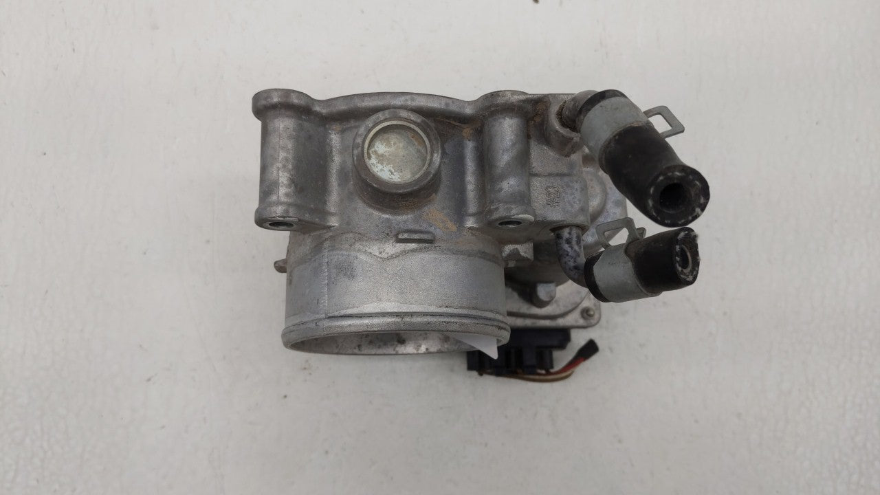 2011-2018 Hyundai Elantra Throttle Body P/N:35100-2E000 Fits Fits 2011 2012 2013 2014 2015 2016 2017 2018 2019 OEM Used Auto