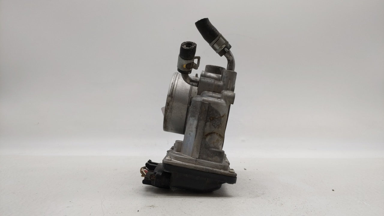 2011-2018 Hyundai Elantra Throttle Body P/N:35100-2E000 Fits Fits 2011 2012 2013 2014 2015 2016 2017 2018 2019 OEM Used Auto