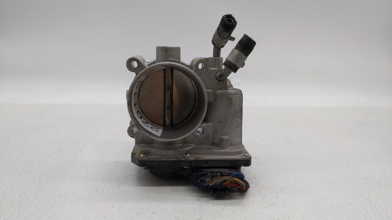 2011-2018 Hyundai Elantra Throttle Body P/N:35100-2E000 Fits Fits 2011 2012 2013 2014 2015 2016 2017 2018 2019 OEM Used Auto