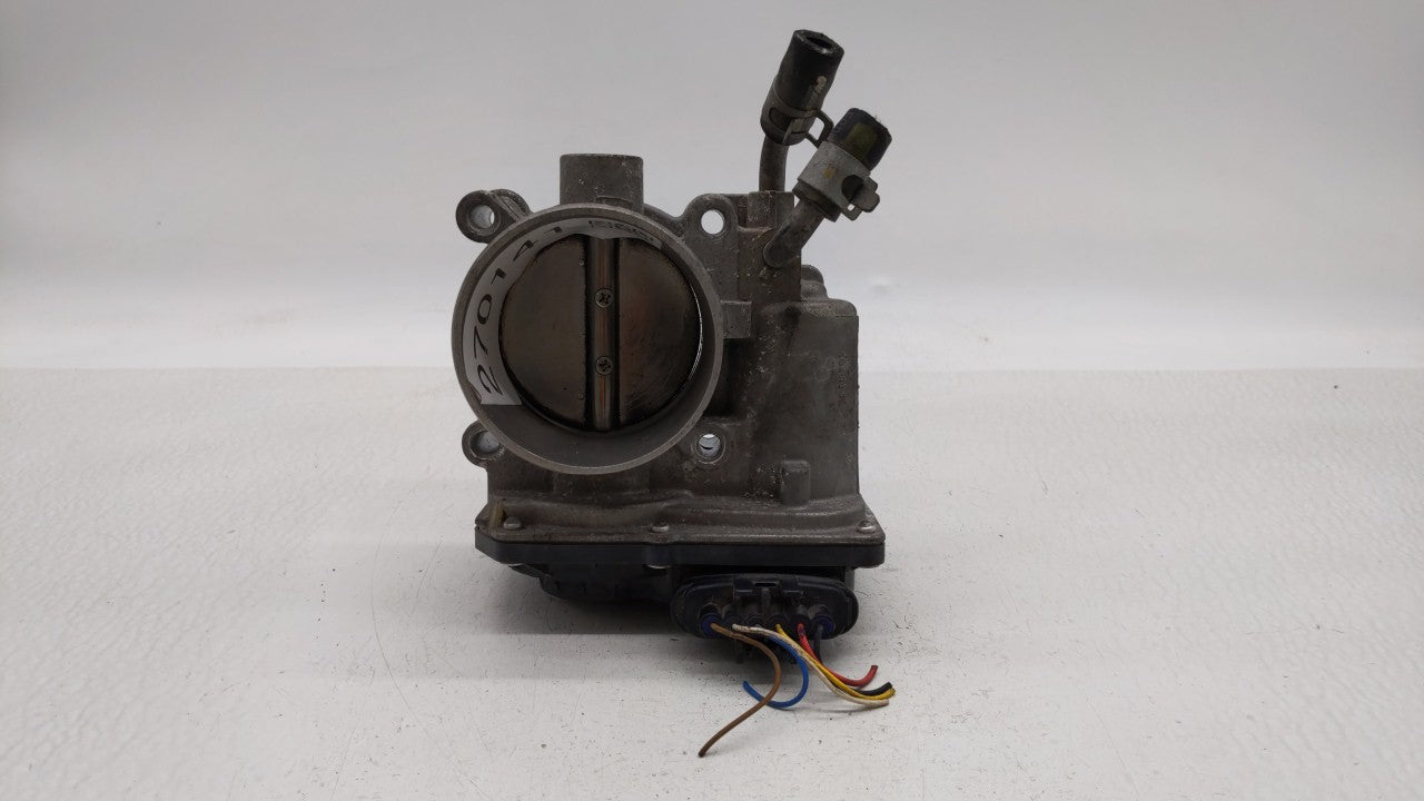 2011-2018 Hyundai Elantra Throttle Body P/N:35100-2E000 Fits Fits 2011 2012 2013 2014 2015 2016 2017 2018 2019 OEM Used Auto