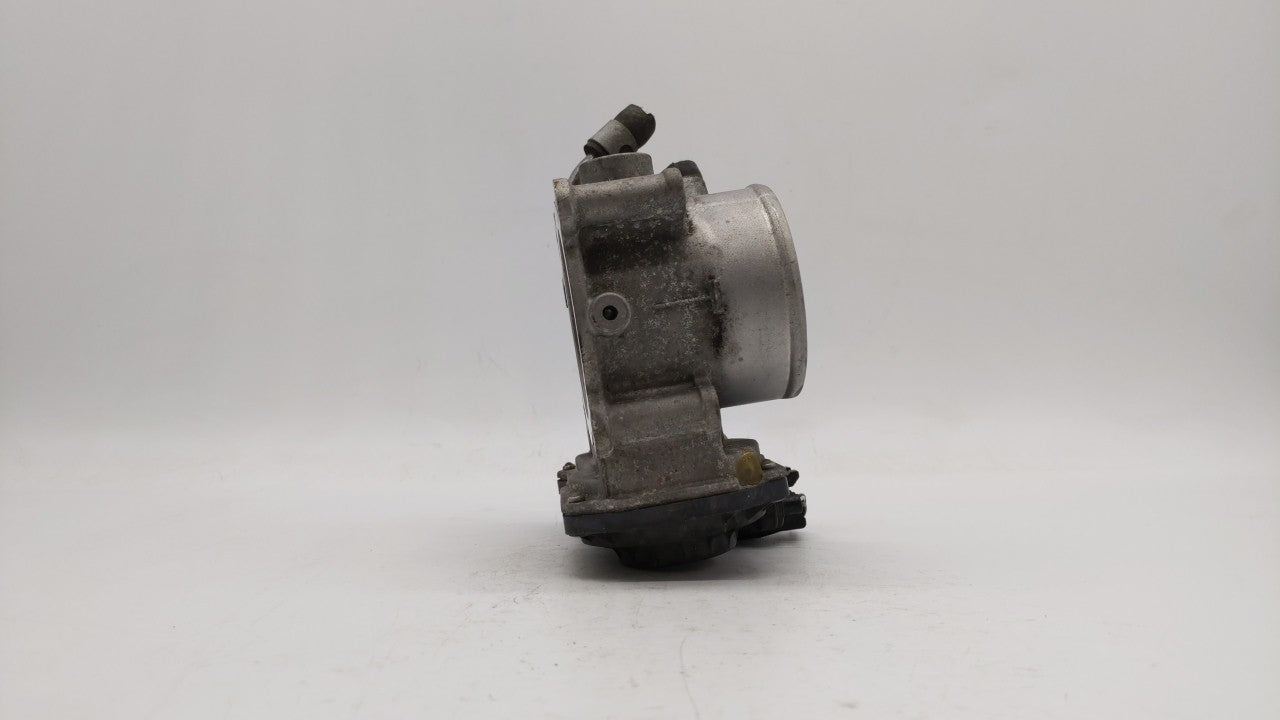 2011-2018 Hyundai Elantra Throttle Body P/N:35100-2E000 Fits Fits 2011 2012 2013 2014 2015 2016 2017 2018 2019 OEM Used Auto